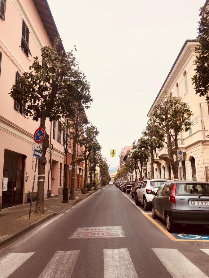 Apartament La Via Del Mare Albenga Zewnętrze zdjęcie