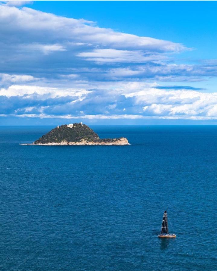 Apartament La Via Del Mare Albenga Zewnętrze zdjęcie