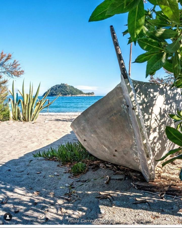Apartament La Via Del Mare Albenga Zewnętrze zdjęcie
